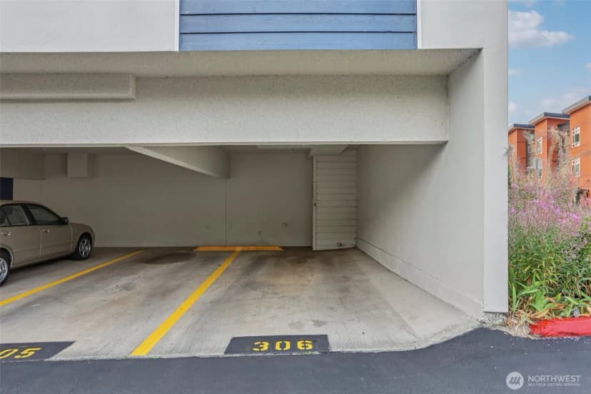 Property photo for 1100 Harrington Ave Ne #306, Renton photo 17