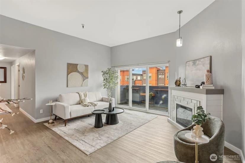 Property photo for 1100 Harrington Ave Ne #306, Renton photo 3
