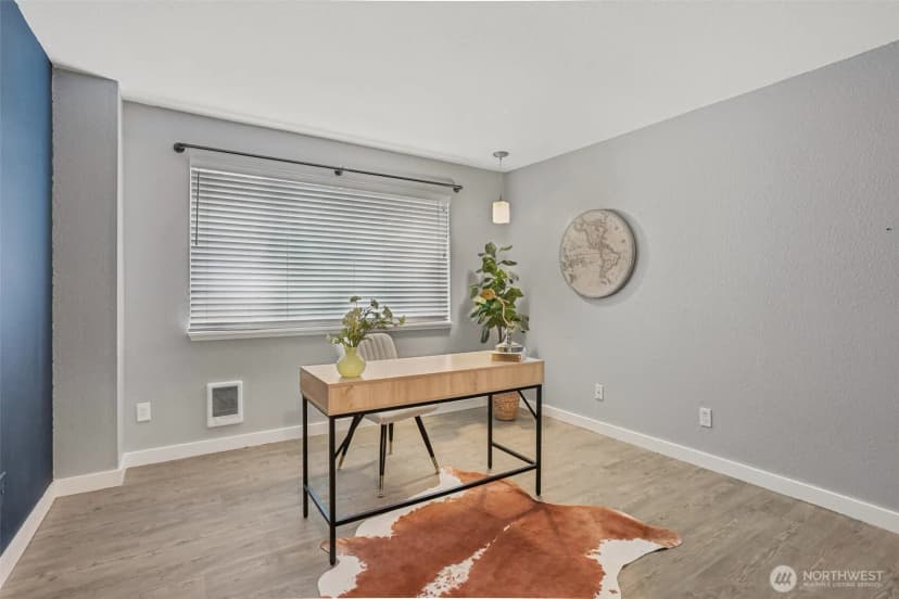 Property photo for 1100 Harrington Ave Ne #306, Renton photo 8
