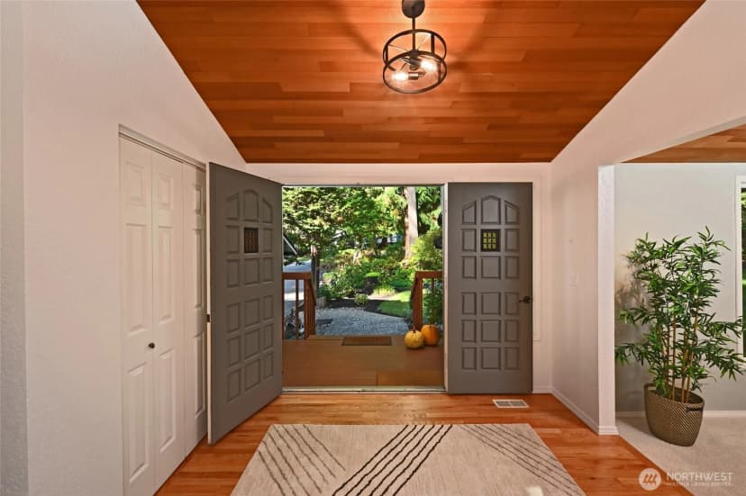 Property photo for 21829 Ne 154th Street, Woodinville photo 4