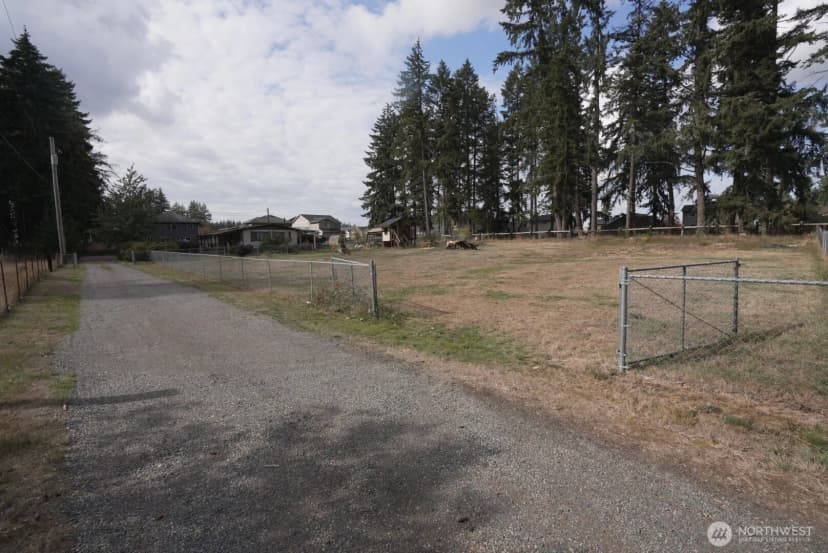 Property photo for 20520 50th Avenue E, Spanaway photo 28