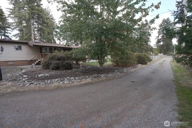 Property photo for 20520 50th Avenue E, Spanaway photo 2