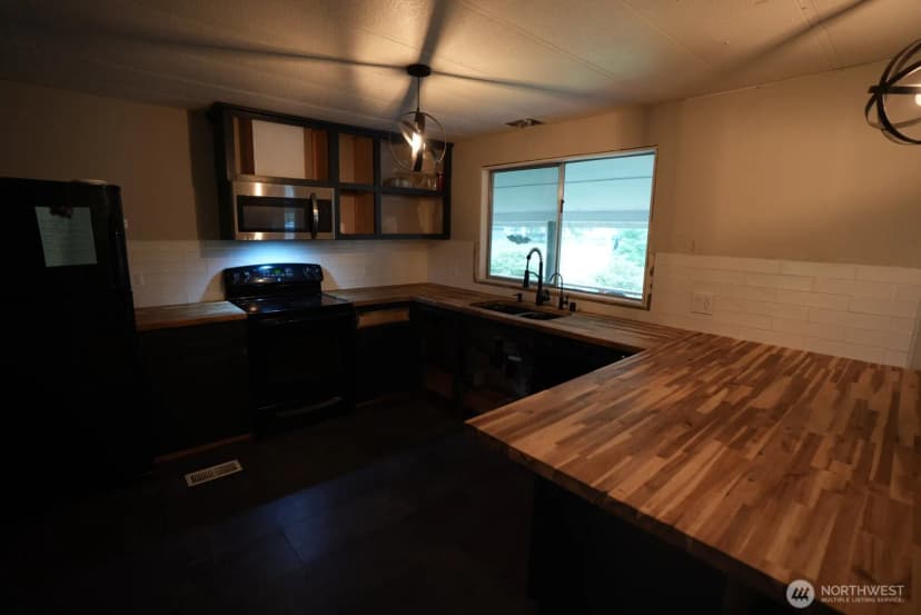 Property photo for 20520 50th Avenue E, Spanaway photo 6