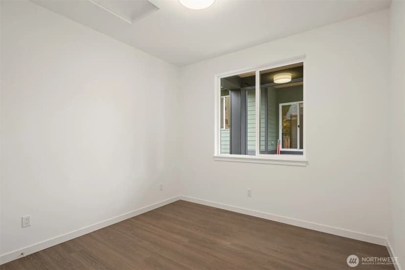 Property photo for 12344 13th Place Sw #1c, Burien photo 8