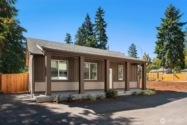 Property photo for 12344 13th Place Sw #1c, Burien photo 2