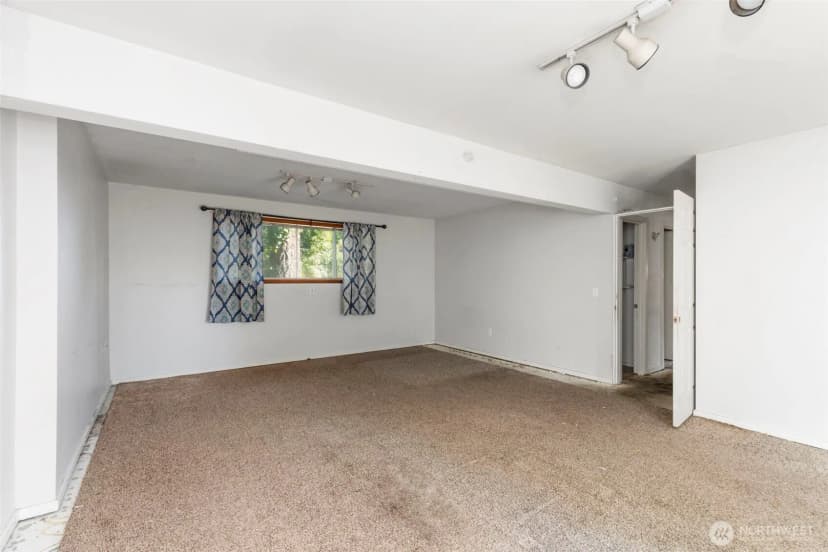 Property photo for 7545 Old Military Road Ne, Bremerton photo 17
