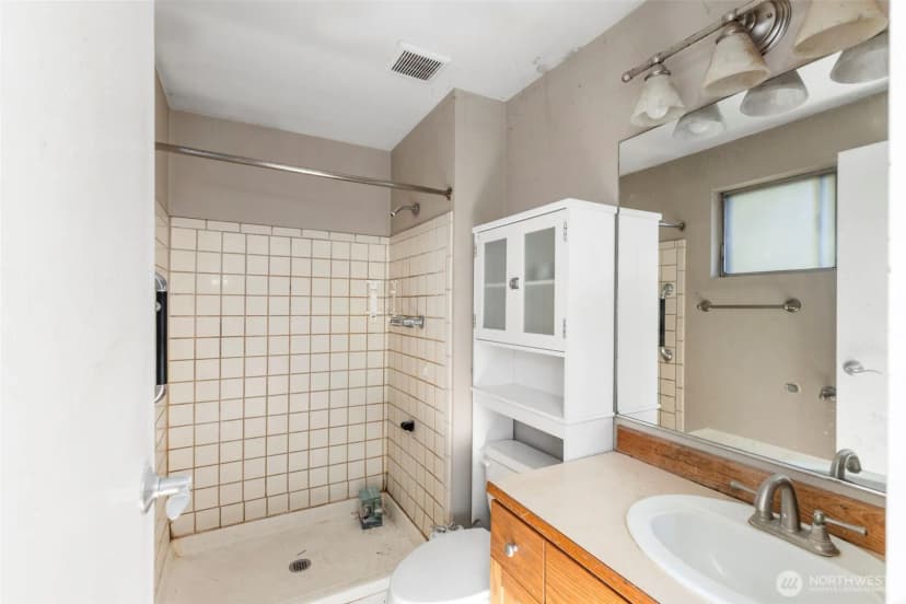Property photo for 7545 Old Military Road Ne, Bremerton photo 12