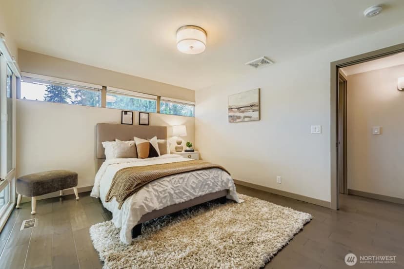 Property photo for 12862 Ne 10th Place, Bellevue photo 25
