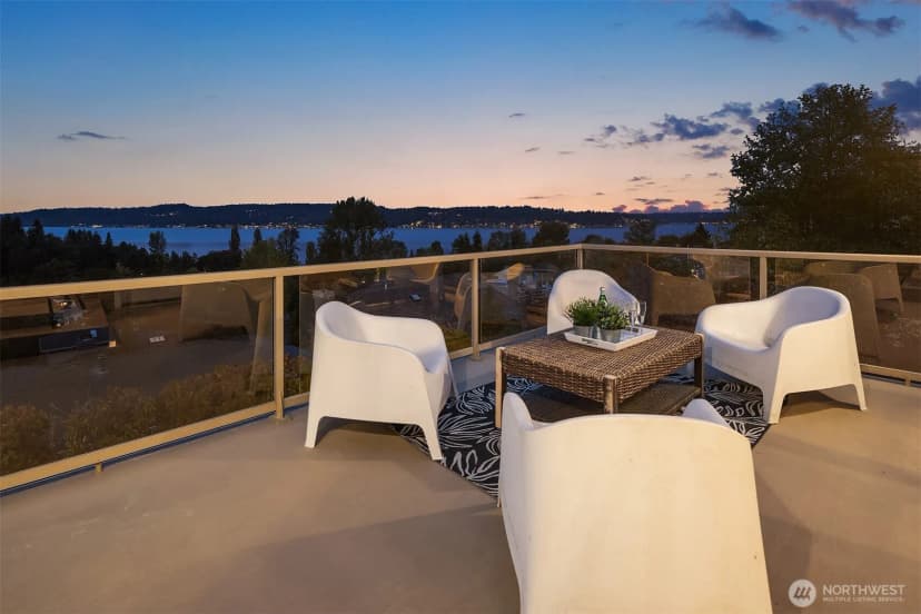 Property photo for 8726 Paisley Drive Ne, Seattle photo 16