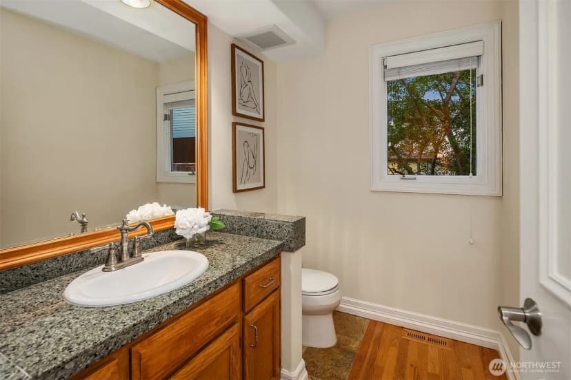 Property photo for 8726 Paisley Drive Ne, Seattle photo 34