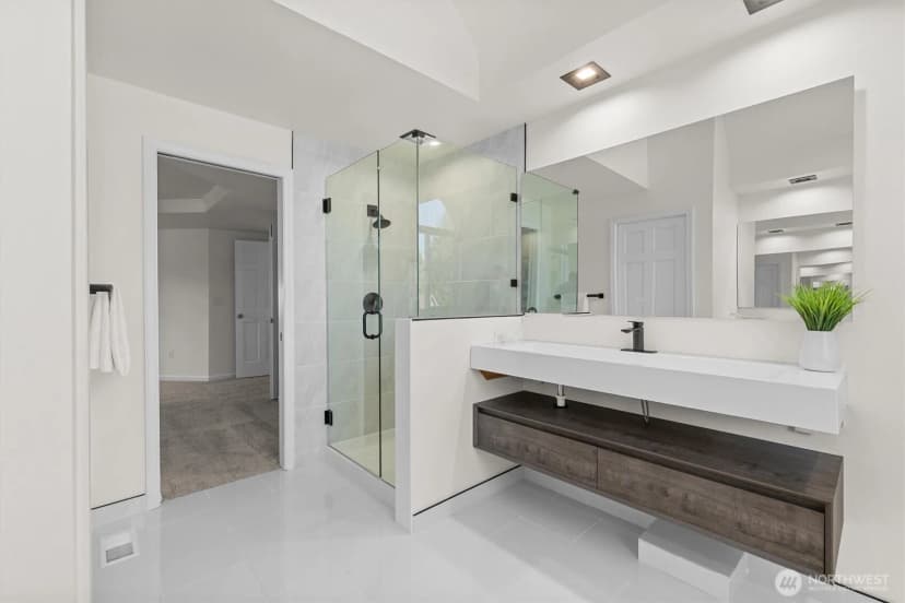 Property photo for 23109 Ne 18th Place, Sammamish photo 20