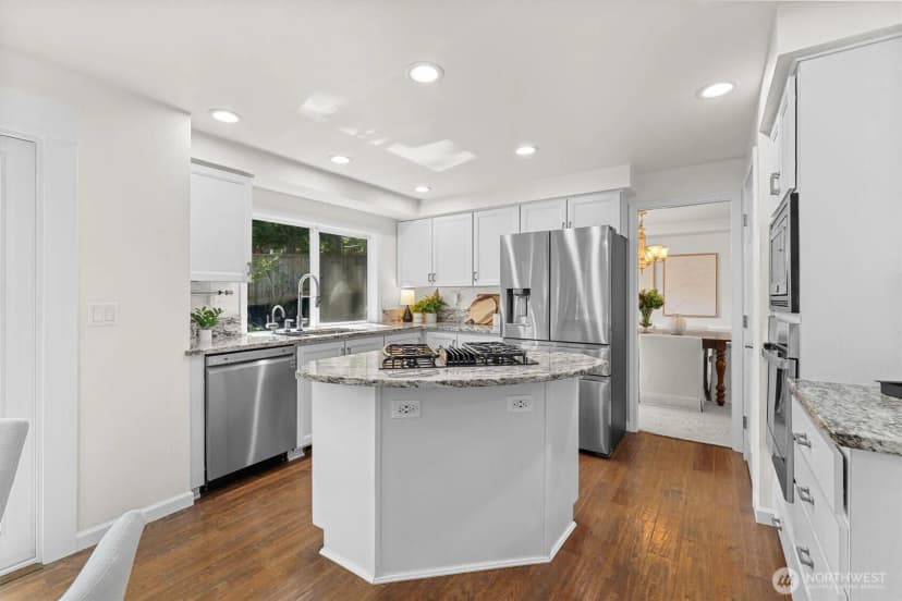 Property photo for 23109 Ne 18th Place, Sammamish photo 11