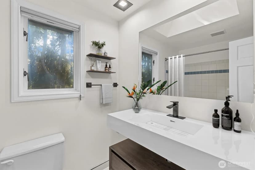 Property photo for 23109 Ne 18th Place, Sammamish photo 25