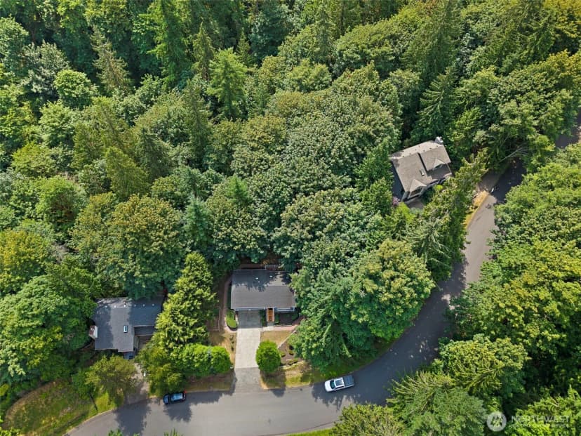 Property photo for 1080 Ridgewood Circle Sw, Issaquah photo 33
