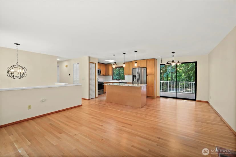 Property photo for 1080 Ridgewood Circle Sw, Issaquah photo 3