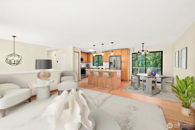 Property photo for 1080 Ridgewood Circle Sw, Issaquah photo 2