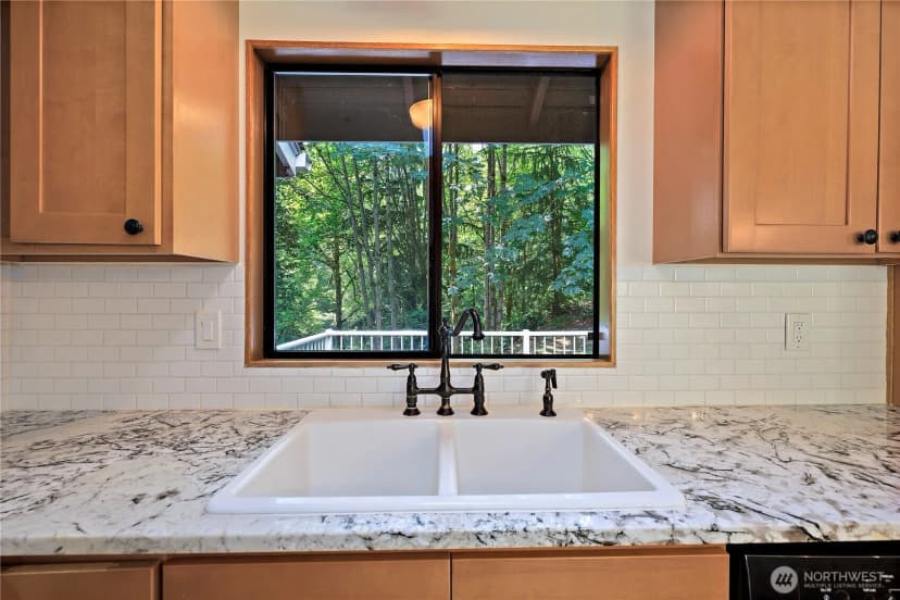 Property photo for 1080 Ridgewood Circle Sw, Issaquah photo 10