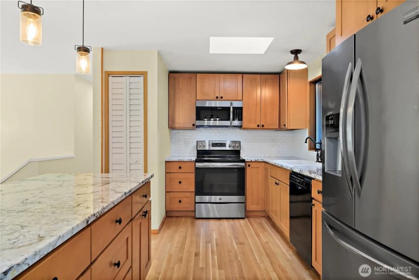 Property photo for 1080 Ridgewood Circle Sw, Issaquah photo 9