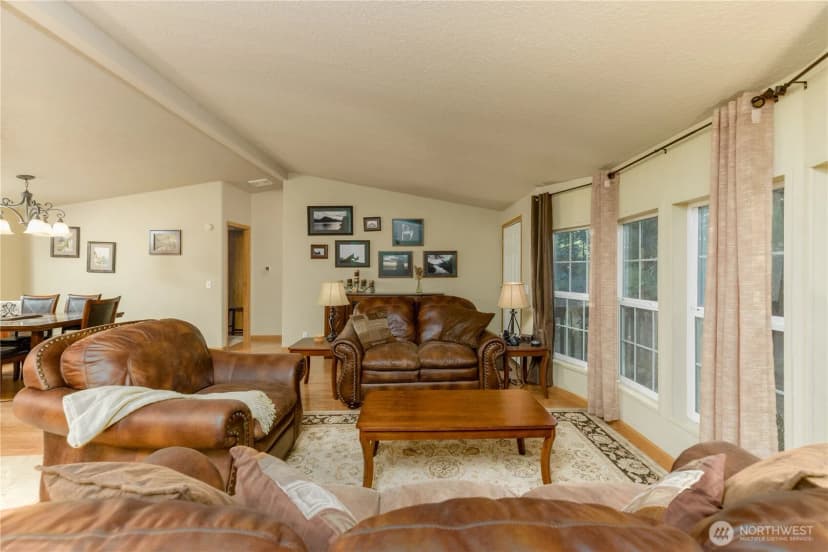 Property photo for 1317 Crescent Beach Road, Port Angeles photo 6