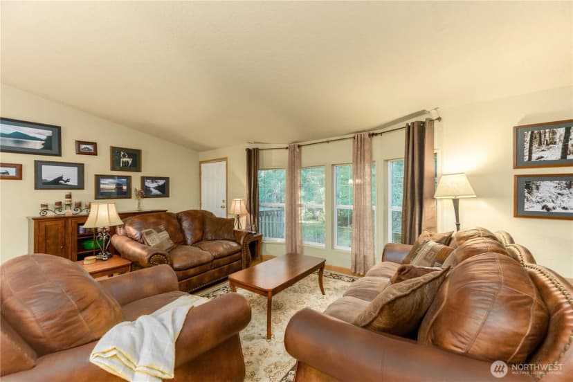Property photo for 1317 Crescent Beach Road, Port Angeles photo 7