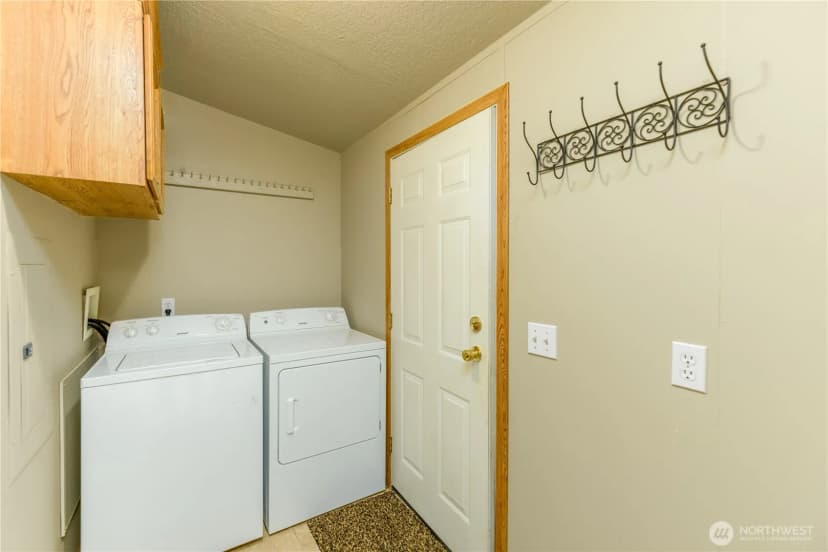 Property photo for 1317 Crescent Beach Road, Port Angeles photo 21