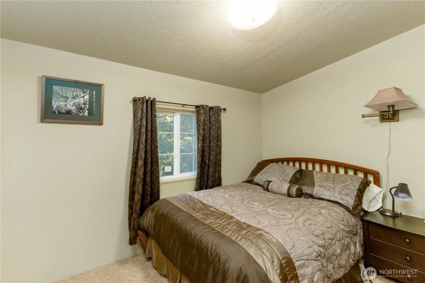 Property photo for 1317 Crescent Beach Road, Port Angeles photo 19