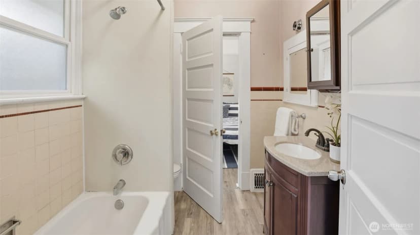 Property photo for 5114 S Morgan Street, Seattle photo 11