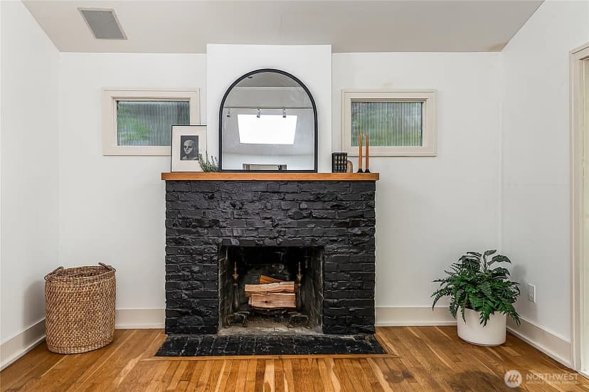 Property photo for 9521 25th Avenue Nw, Seattle photo 10