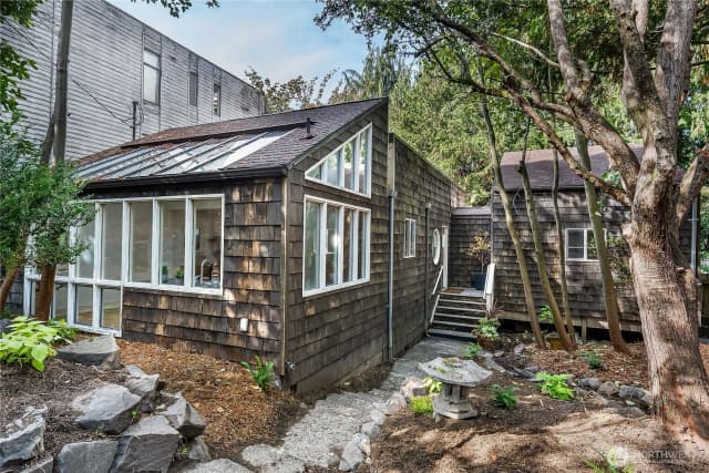 Property photo for 9521 25th Avenue Nw, Seattle