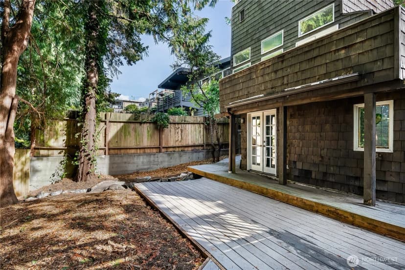 Property photo for 9521 25th Avenue Nw, Seattle photo 27