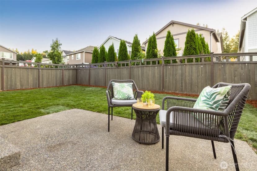Property photo for 33185 Glacier Avenue Se, Black Diamond photo 4