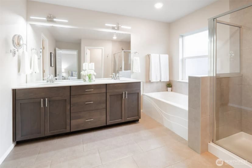 Property photo for 33185 Glacier Avenue Se, Black Diamond photo 6