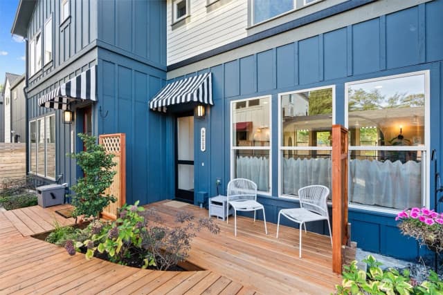 Property photo for 5033 25th Avenue Sw #b, Seattle photo 4