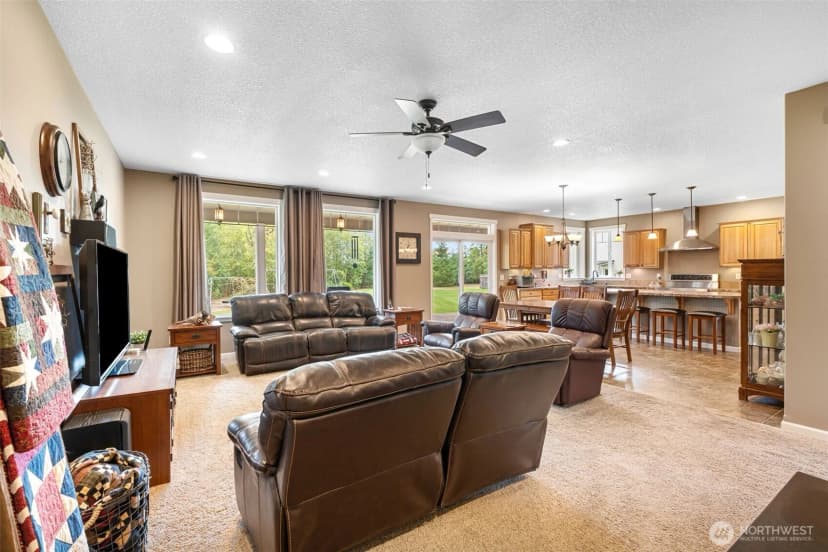 Property photo for 2318 Highway 603, Winlock photo 5