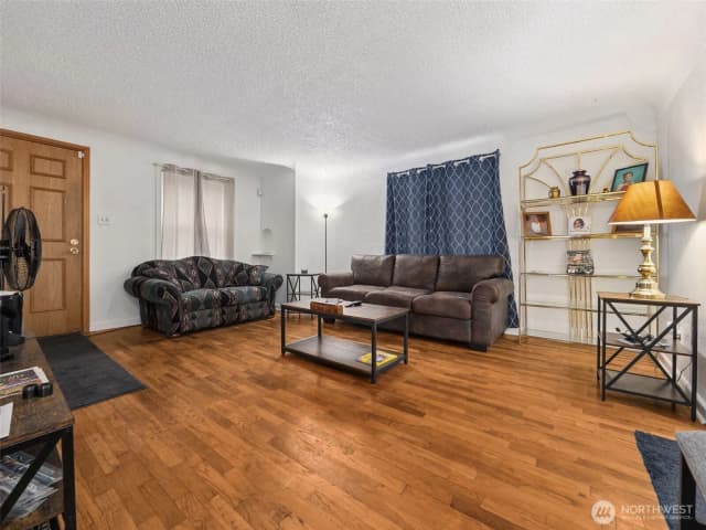 Property photo for 12647 24th Avenue S, Seattle photo 2