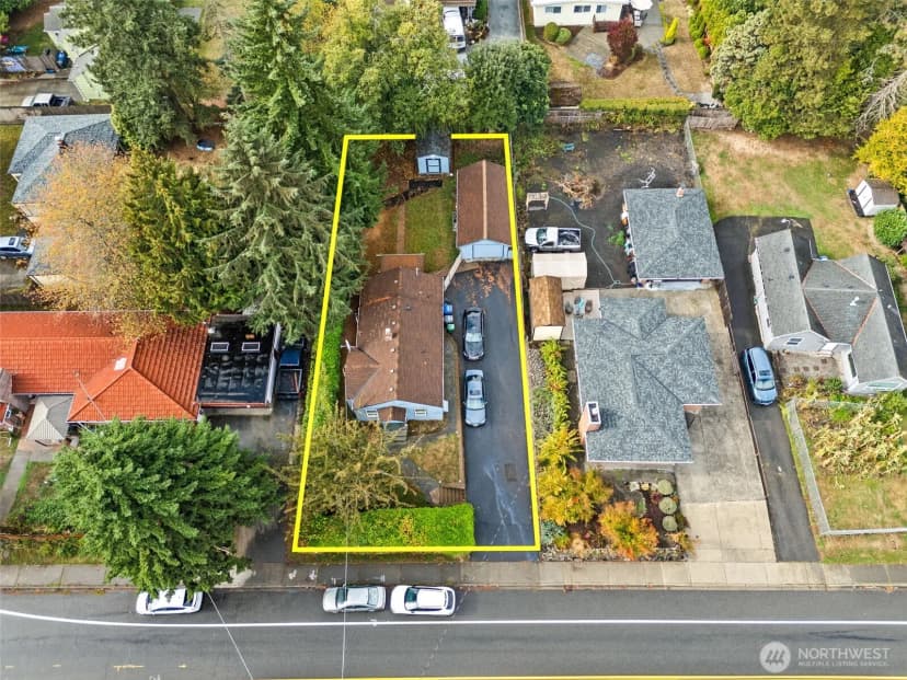 Property photo for 12647 24th Avenue S, Seattle photo 24