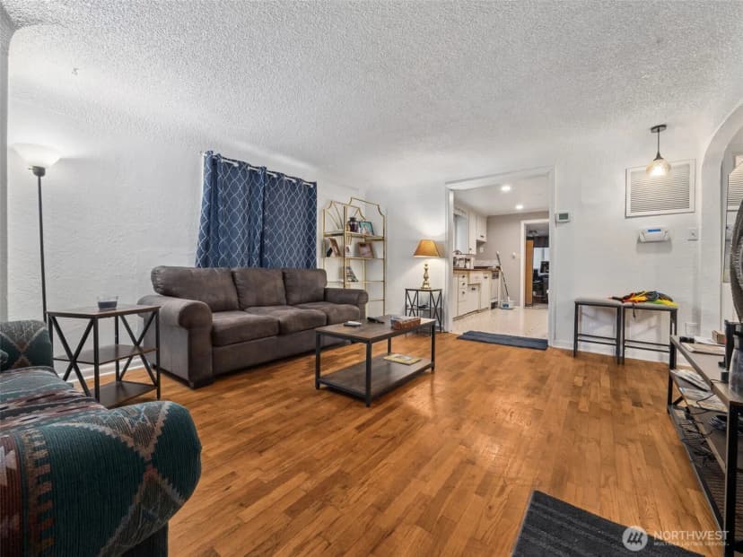 Property photo for 12647 24th Avenue S, Seattle photo 4