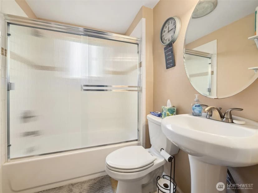 Property photo for 12647 24th Avenue S, Seattle photo 11