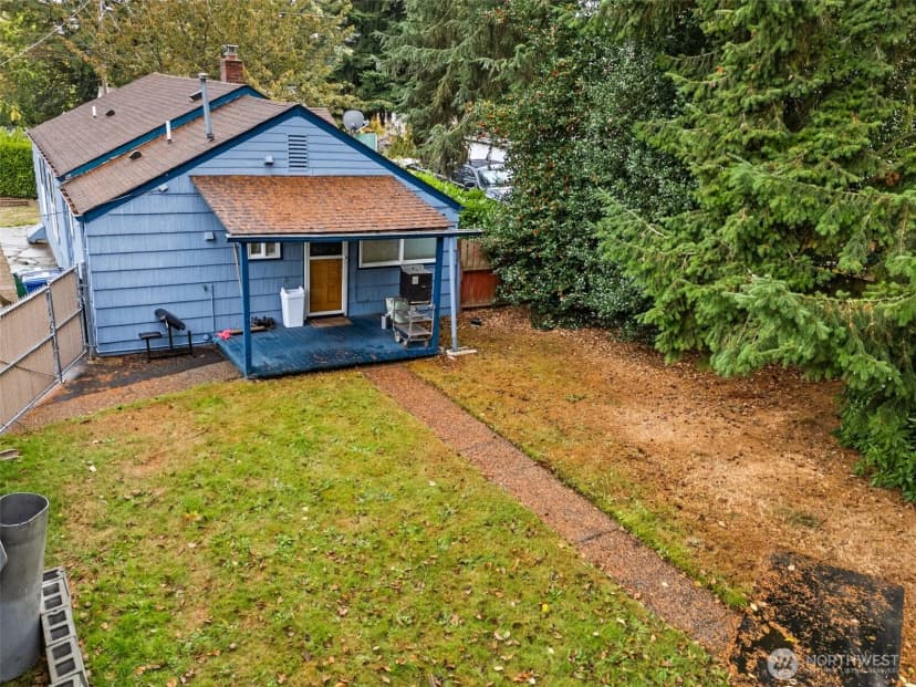 Property photo for 12647 24th Avenue S, Seattle photo 15