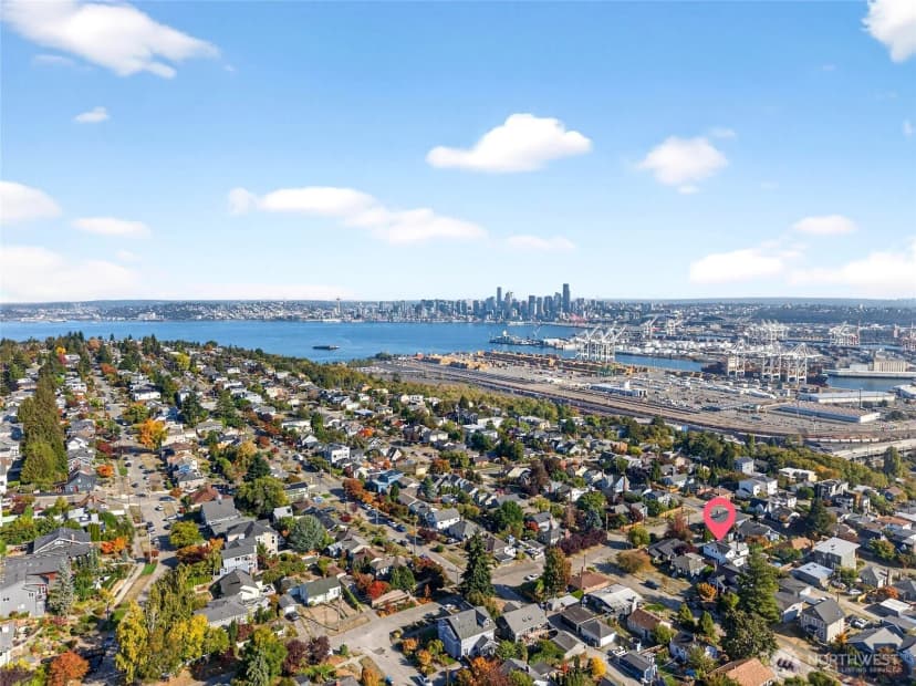 Property photo for 3808 36th Avenue Sw, Seattle photo 29