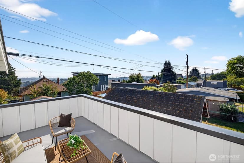 Property photo for 3808 36th Avenue Sw, Seattle photo 20