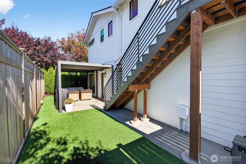 Property photo for 3808 36th Avenue Sw, Seattle photo 17