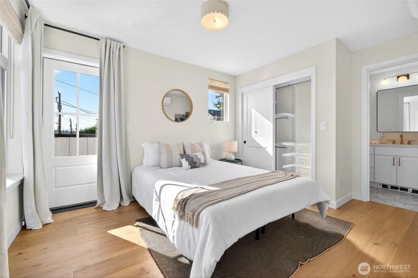 Property photo for 3808 36th Avenue Sw, Seattle photo 12