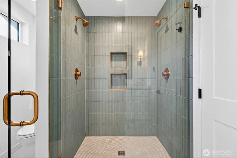 Property photo for 3808 36th Avenue Sw, Seattle photo 14