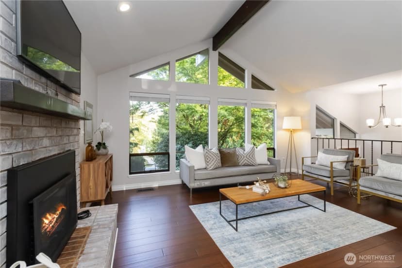 Property photo for 10621 Ne 147th Street, Bothell photo 4