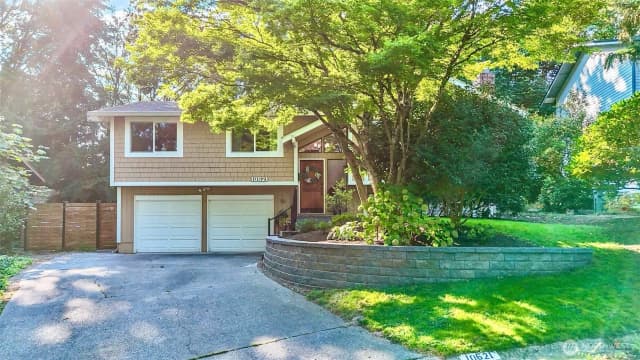 Property photo for 10621 Ne 147th Street, Bothell photo 3
