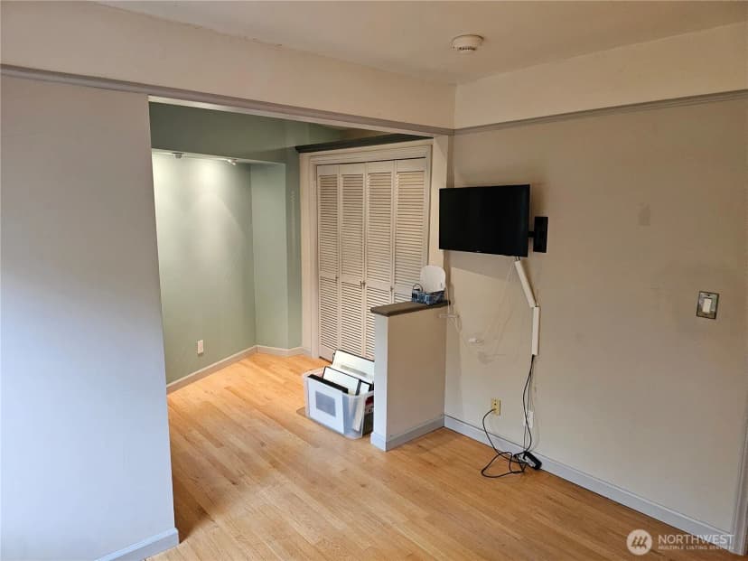 Property photo for 2822 Prosch Avenue W, Seattle photo 22
