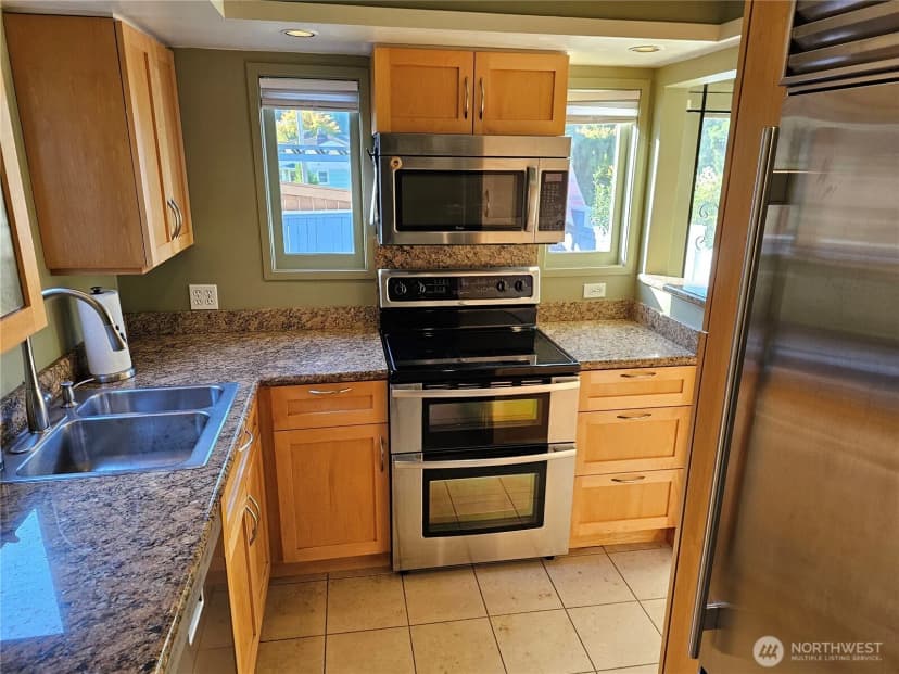 Property photo for 2822 Prosch Avenue W, Seattle photo 14