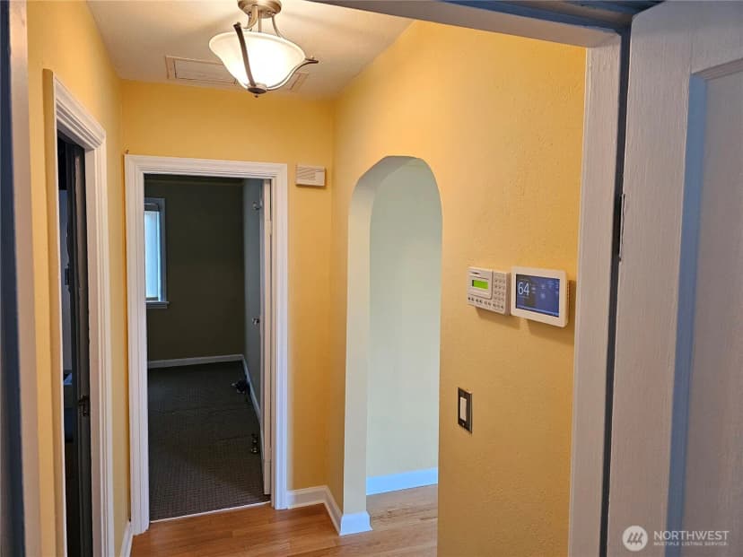 Property photo for 2822 Prosch Avenue W, Seattle photo 19
