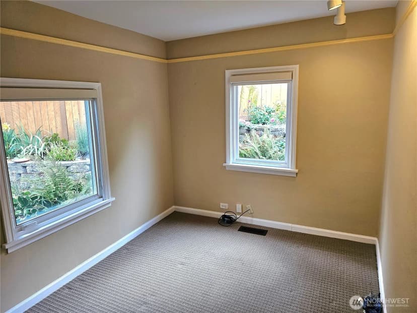 Property photo for 2822 Prosch Avenue W, Seattle photo 25